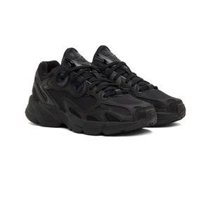 ADIDAS ORIGINALS Black Astir Sneakers